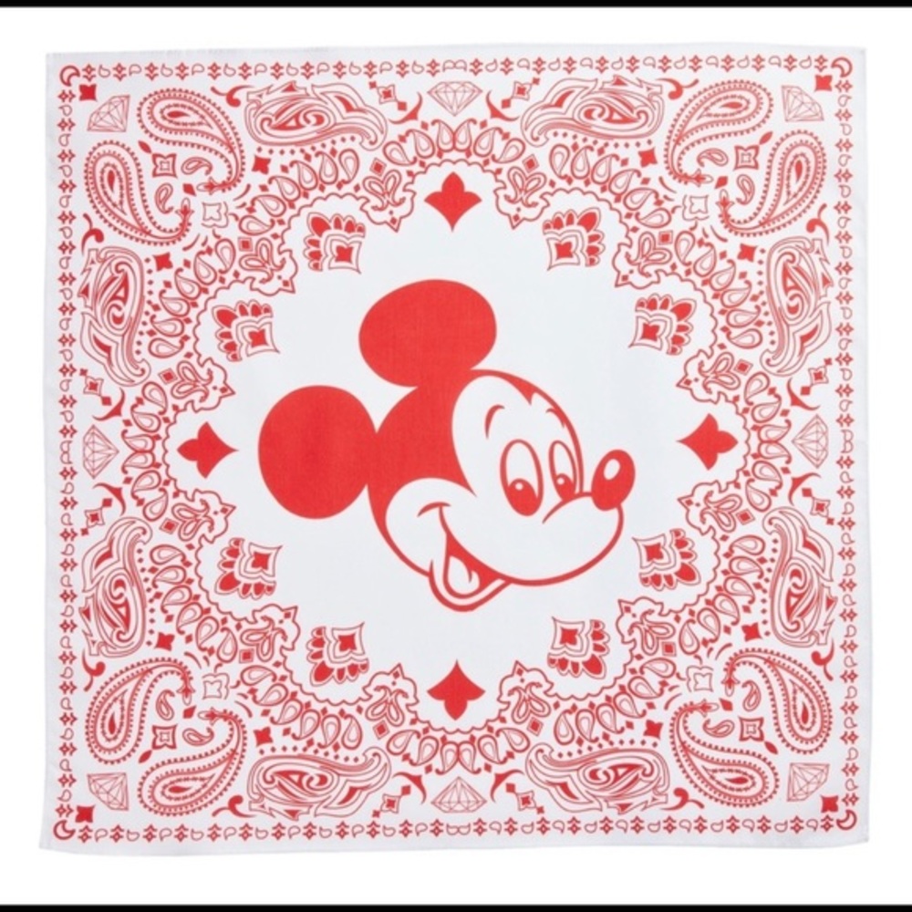 ✨ HOST PICK ✨ Disney Mickey & Friends Diamond Co Mickey Bandana